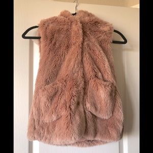 Zara kids 2 pcs faux fur vests blush & black 9-10
